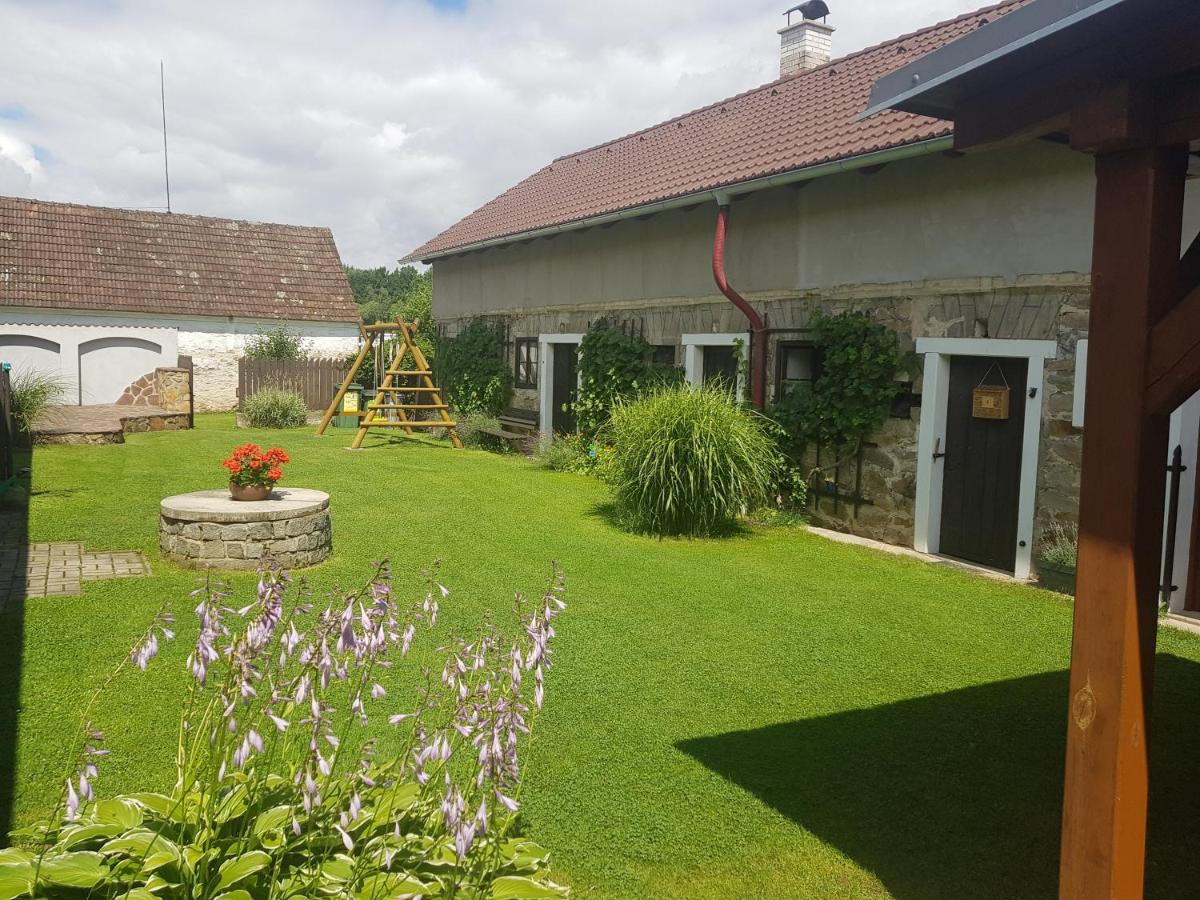 Penzion U Polenu Třeboň Exterior foto